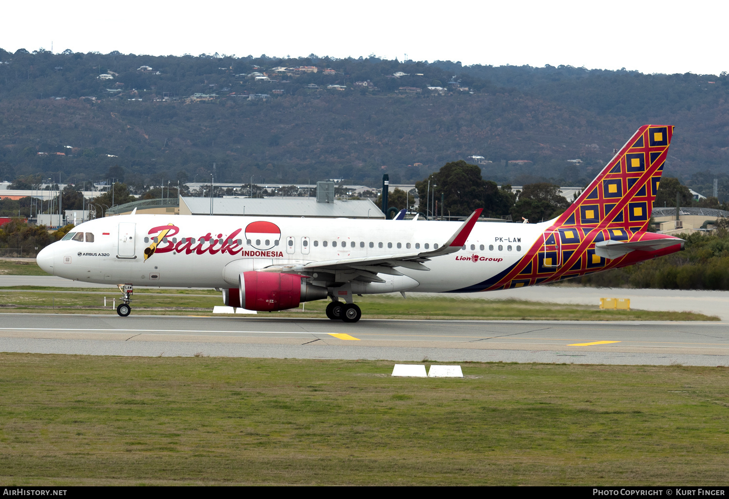 Aircraft Photo of PK-LAW | Airbus A320-214 | Batik Air | AirHistory.net #705194