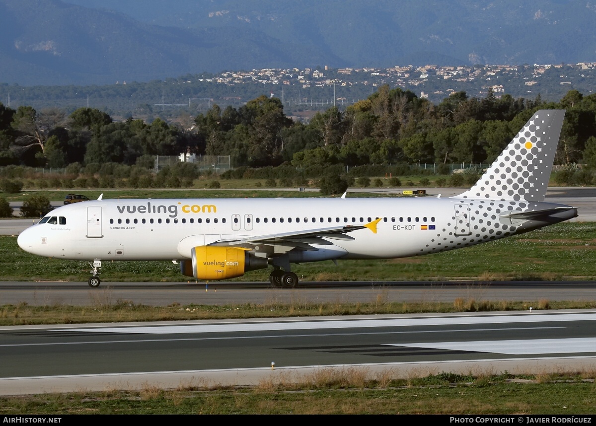 Aircraft Photo of EC-KDT | Airbus A320-216 | Vueling Airlines | AirHistory.net #705305