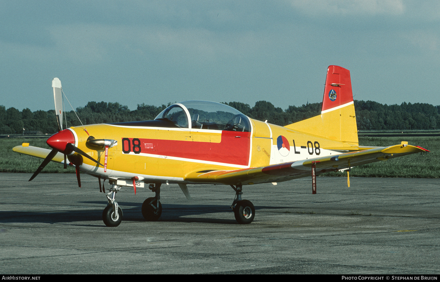 Aircraft Photo of L-08 | Pilatus PC-7 | Netherlands - Air Force | AirHistory.net #705387
