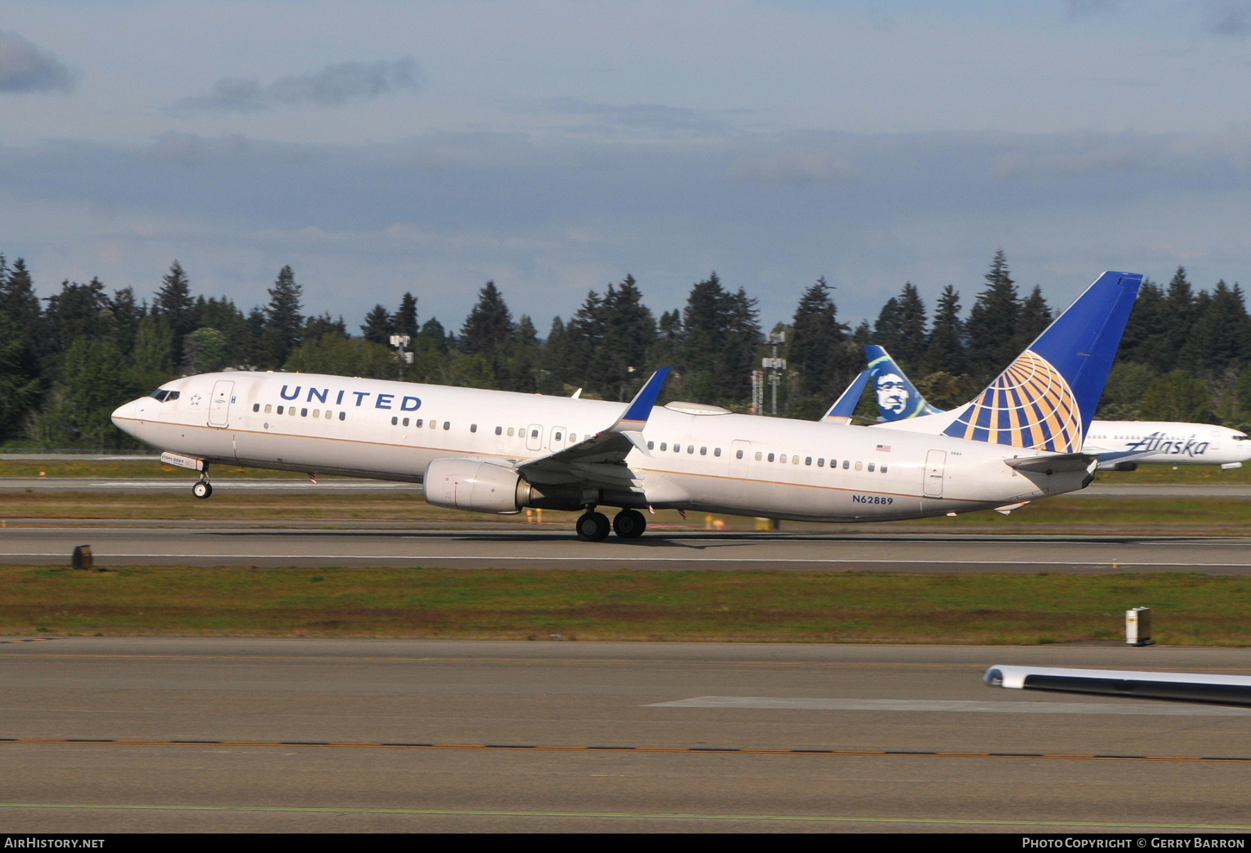 Aircraft Photo of N62889 | Boeing 737-924/ER | United Airlines | AirHistory.net #705549