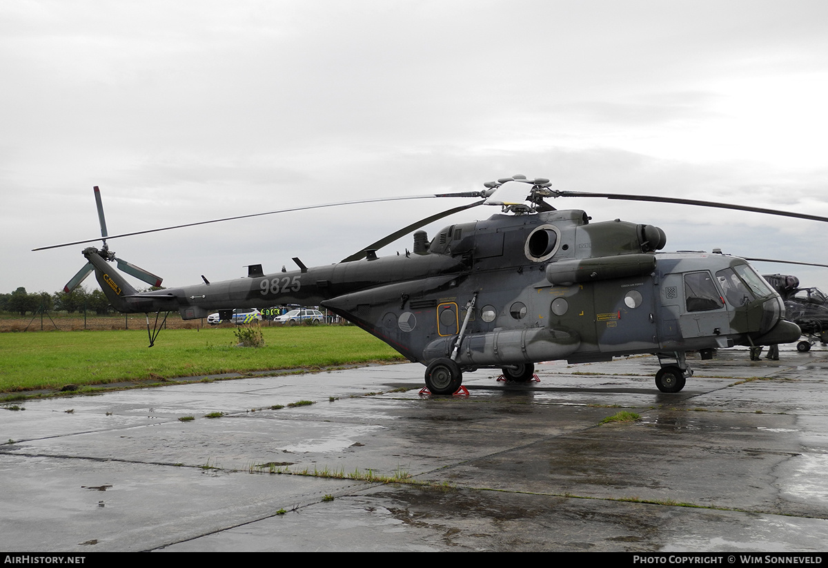 Aircraft Photo of 9825 | Mil Mi-171Sh | Czechia - Air Force | AirHistory.net #705686
