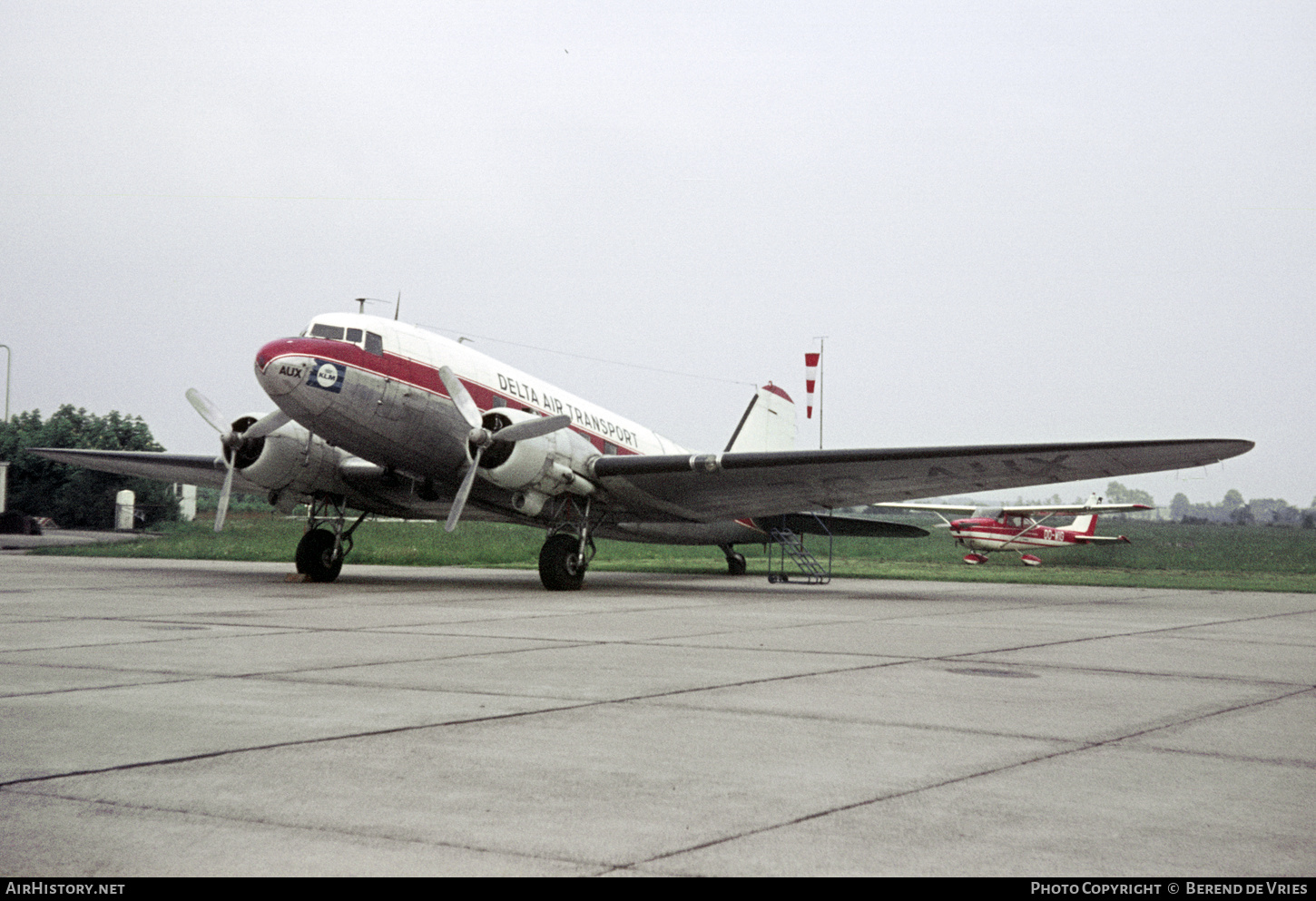 Aircraft Photo of OO-AUX | Douglas DC-3C | Delta Air Transport - DAT | AirHistory.net #705710