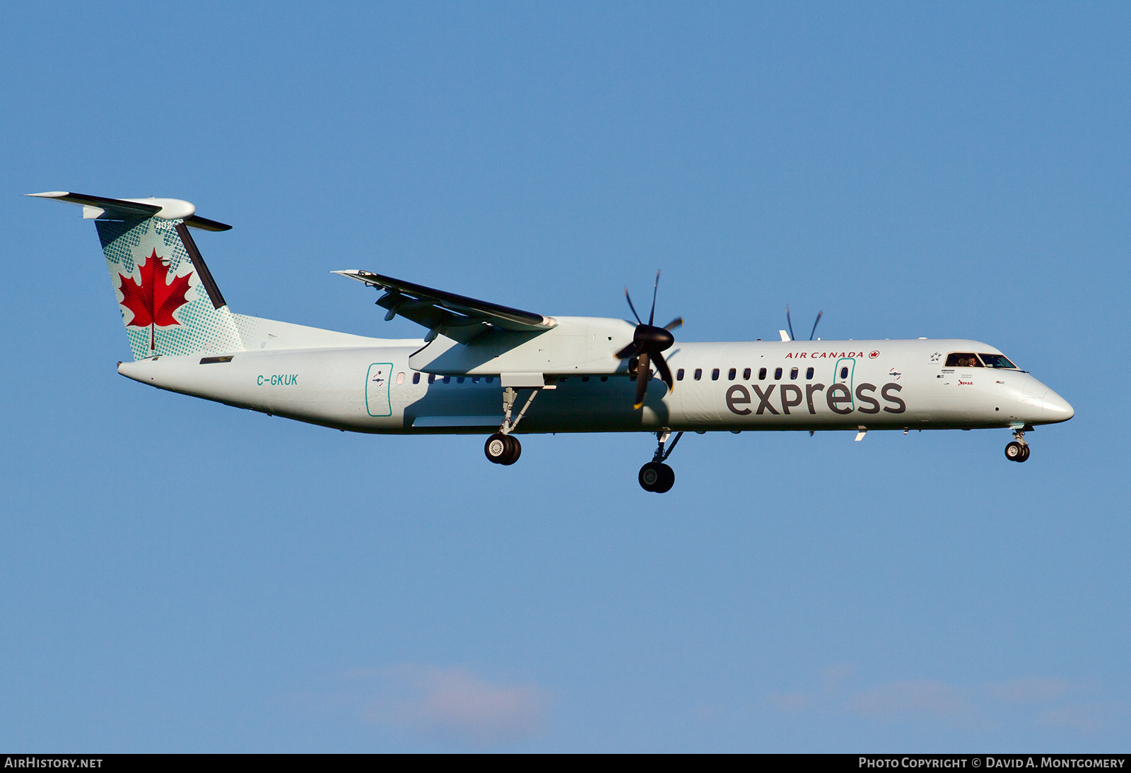 Aircraft Photo of C-GKUK | Bombardier DHC-8-402 Dash 8 | Air Canada Express | AirHistory.net #705773