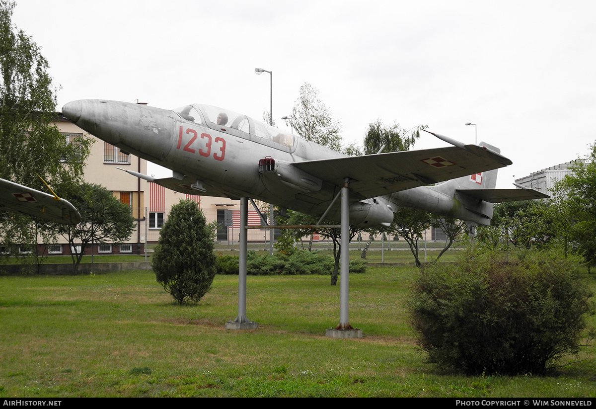 Aircraft Photo of 1233 | PZL-Mielec TS-11 Iskra bis DF | Poland - Air Force | AirHistory.net #706196