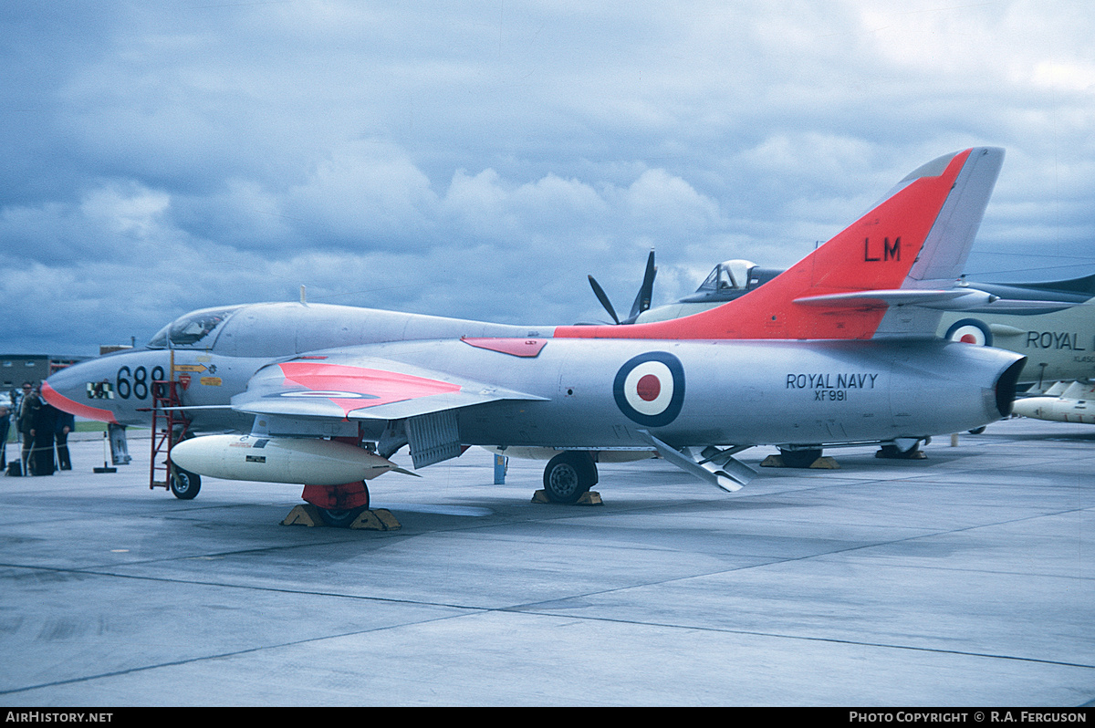 Aircraft Photo of XF991 | Hawker Hunter T8 | UK - Navy | AirHistory.net #706341