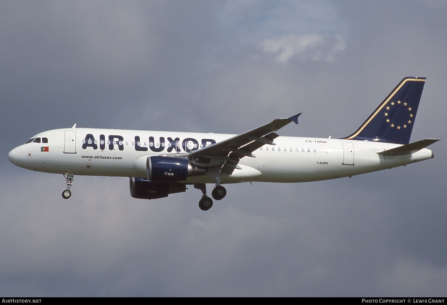 Aircraft Photo of CS-TMW | Airbus A320-214 | Air Luxor | AirHistory.net #706399