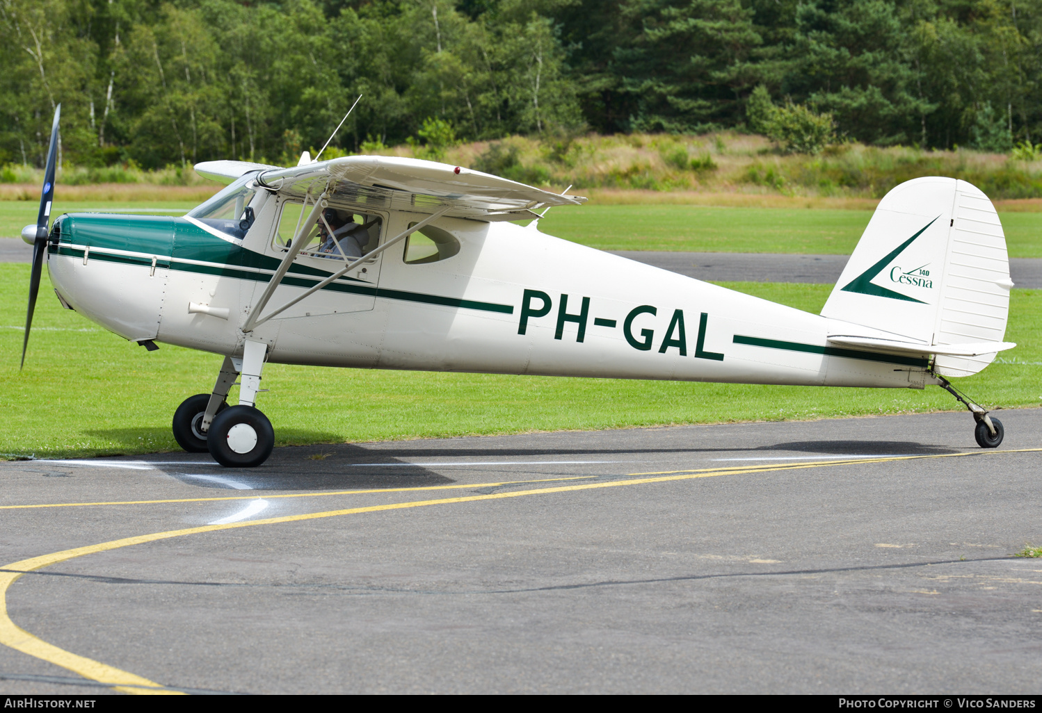 Aircraft Photo of PH-GAL | Cessna 140 | AirHistory.net #706400