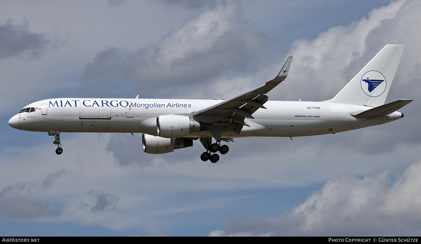 Aircraft Photo of JU-1109 | Boeing 757-222(PCF) | MIAT Mongolian Airlines | AirHistory.net #706489