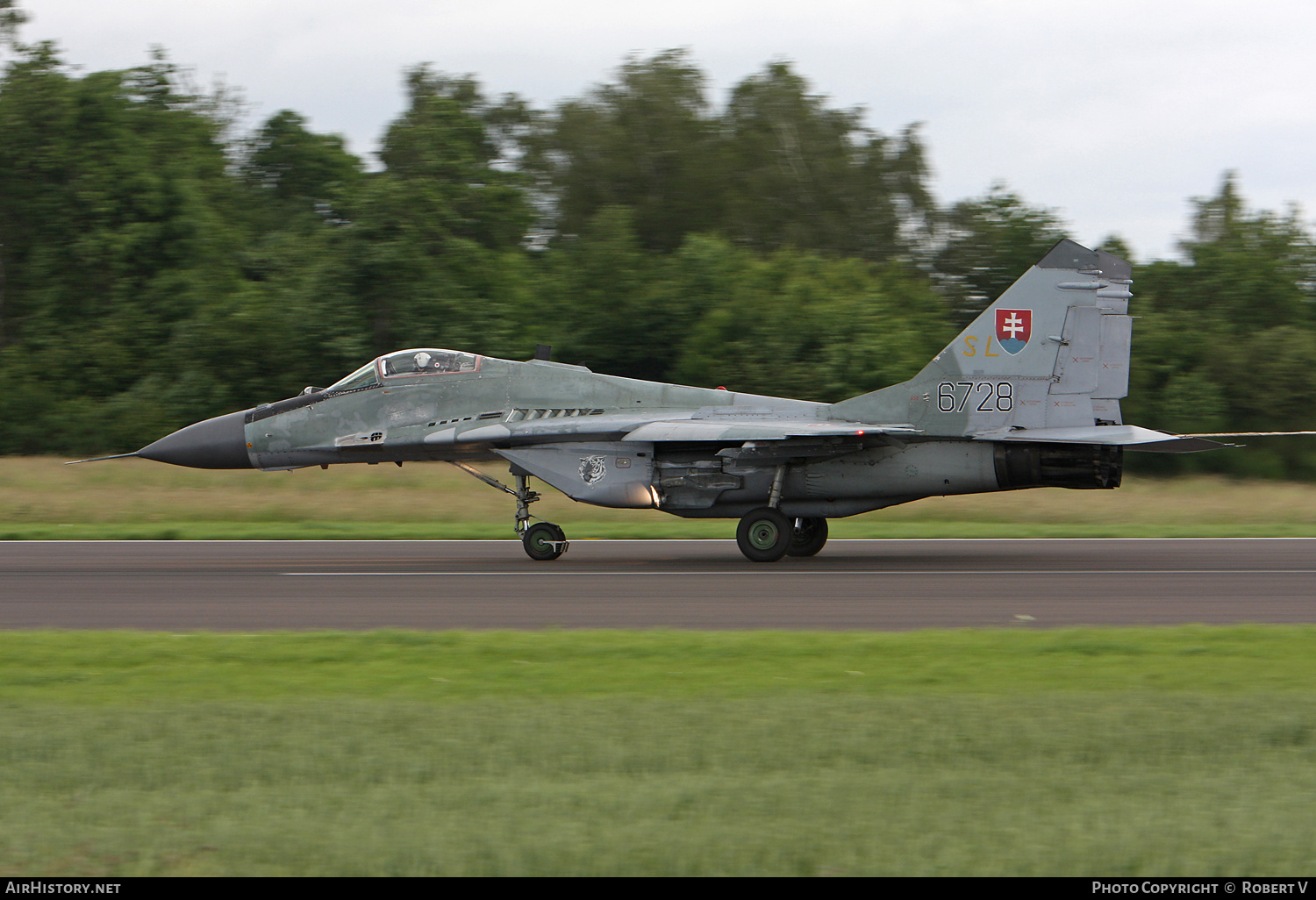 Aircraft Photo of 6728 | Mikoyan-Gurevich MiG-29 (9-12) | Slovakia - Air Force | AirHistory.net #706678