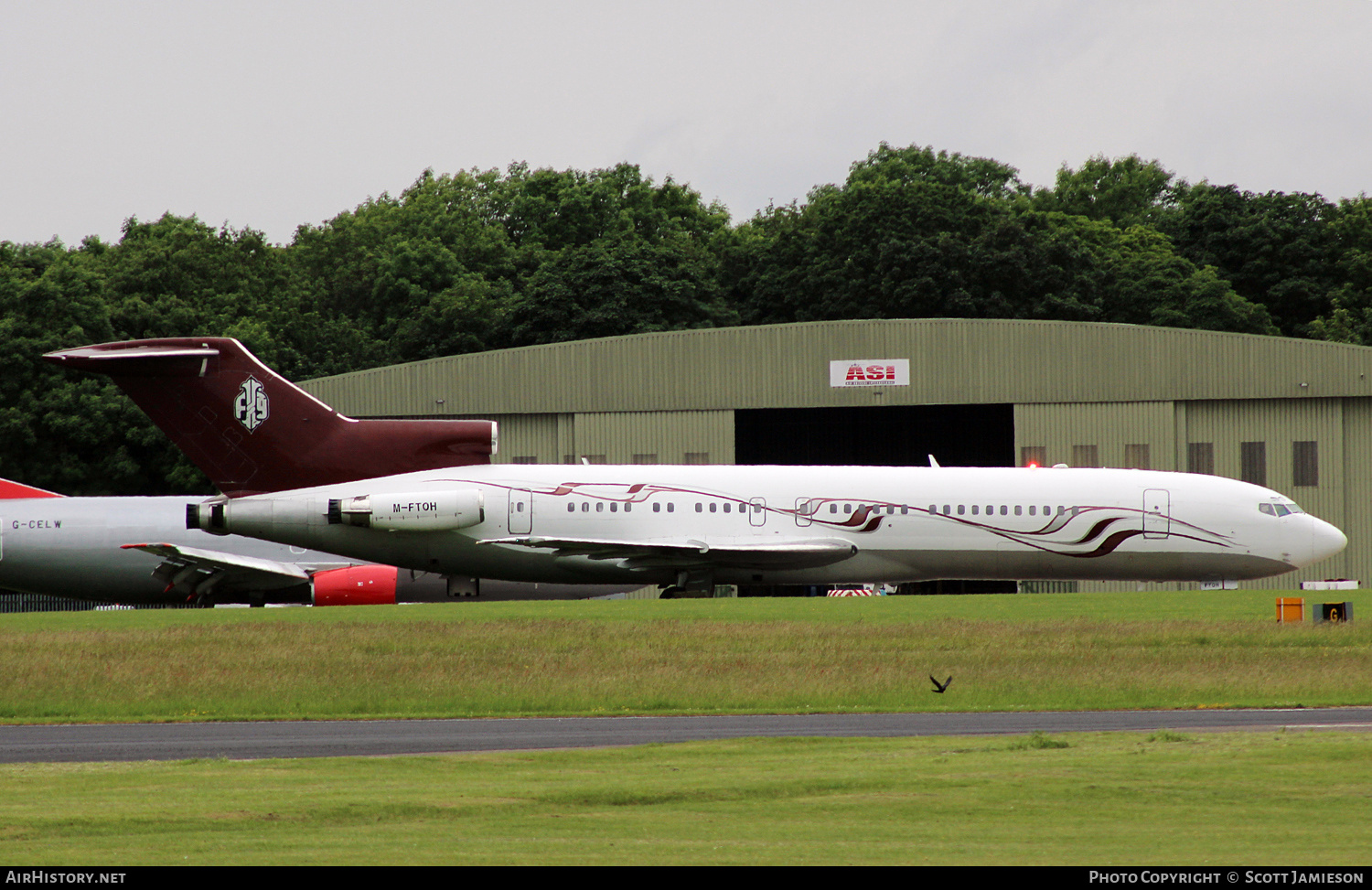 Aircraft Photo of M-FTOH | Boeing 727-269/Adv | AirHistory.net #707171