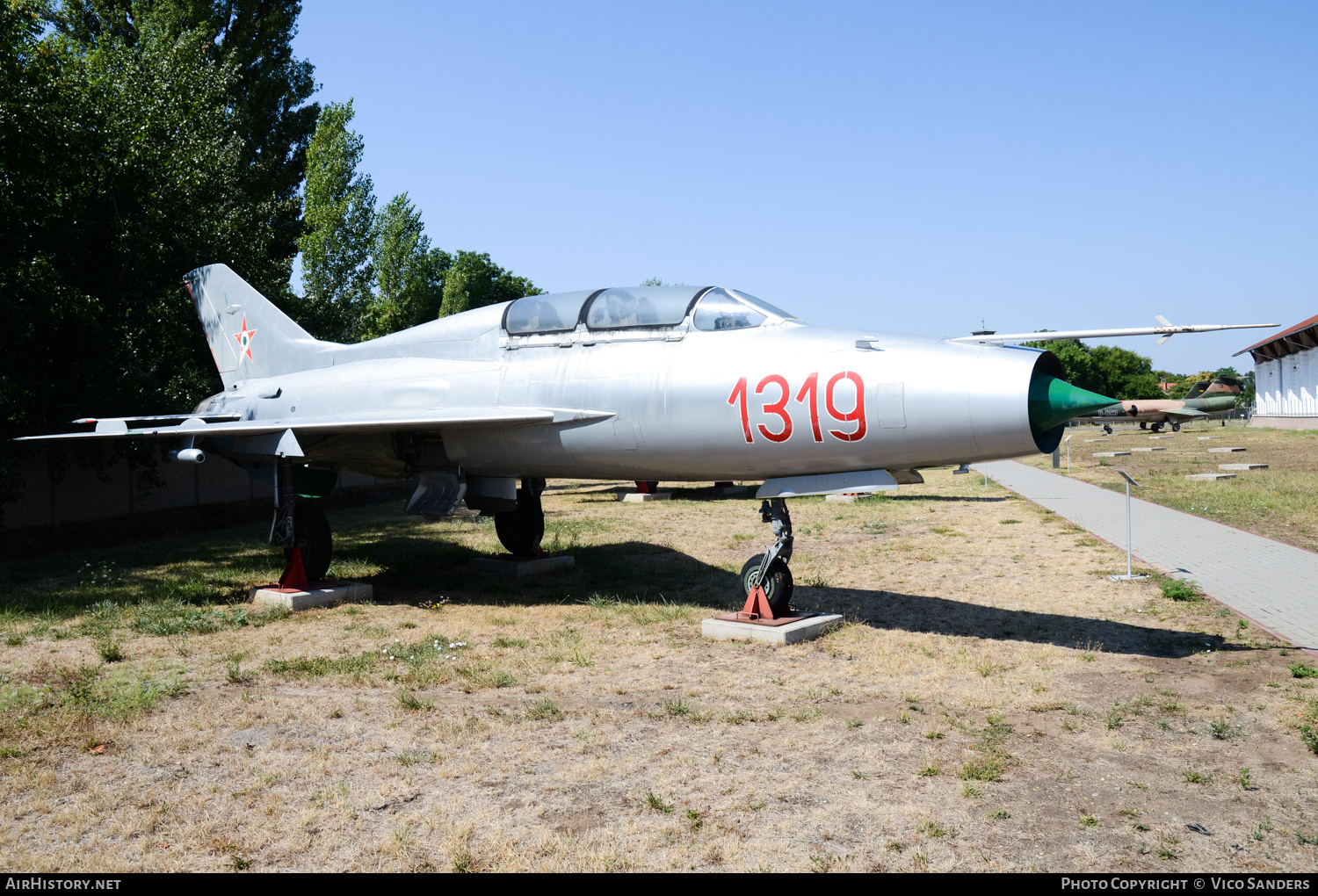 Aircraft Photo of 1319 | Mikoyan-Gurevich MiG-21F-13 | Hungary - Air Force | AirHistory.net #707200