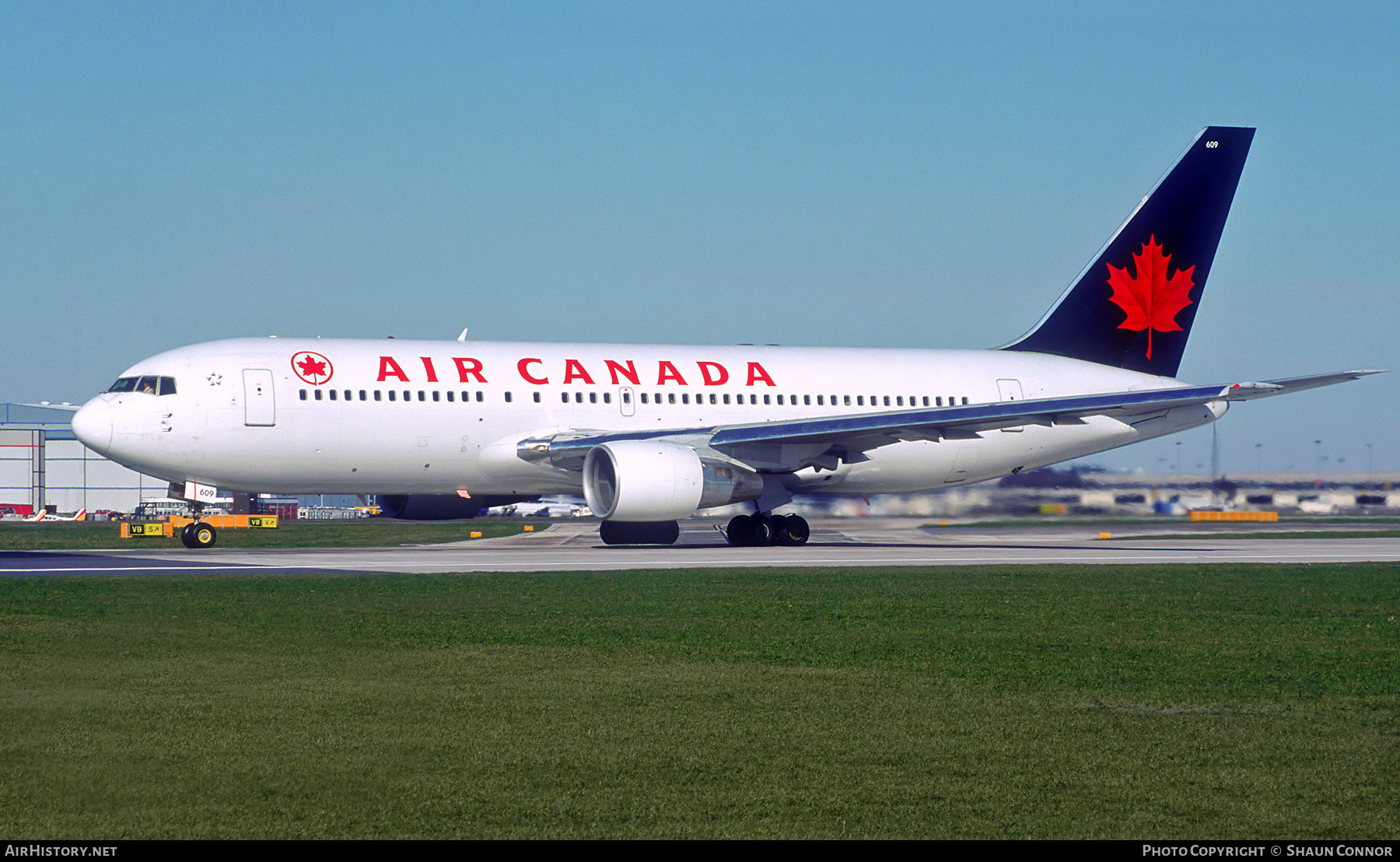 Aircraft Photo of C-GAUY | Boeing 767-233 | Air Canada | AirHistory.net #707285
