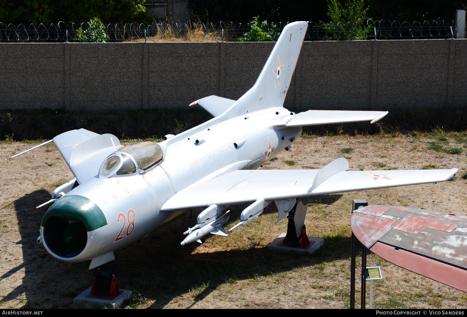 Aircraft Photo of 28 | Mikoyan-Gurevich MiG-19PM | Hungary - Air Force | AirHistory.net #707315