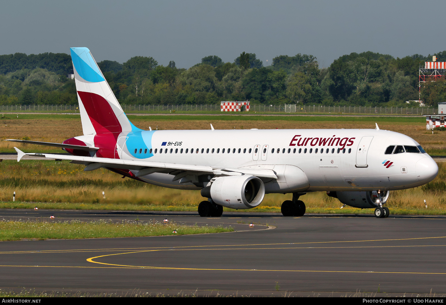Aircraft Photo of 9H-EUS | Airbus A320-214 | Eurowings | AirHistory.net #707352