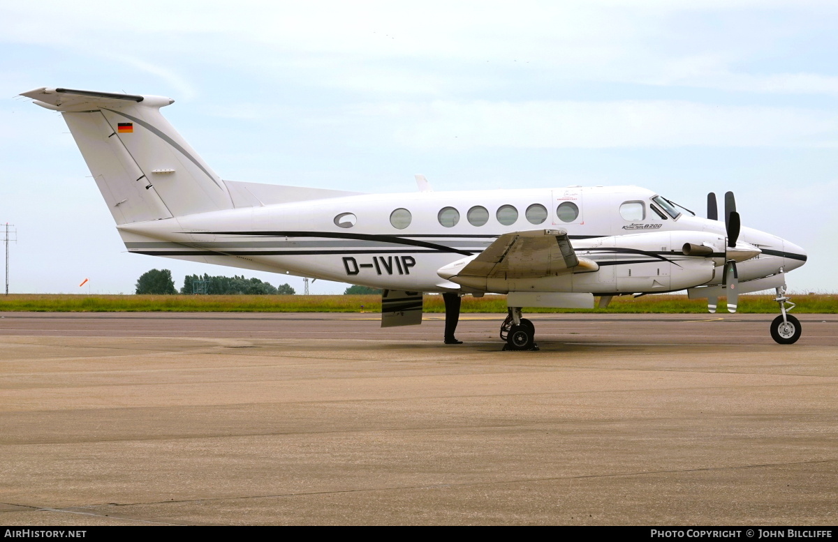 Aircraft Photo of D-IVIP | Raytheon B200 King Air | AirHistory.net #707722