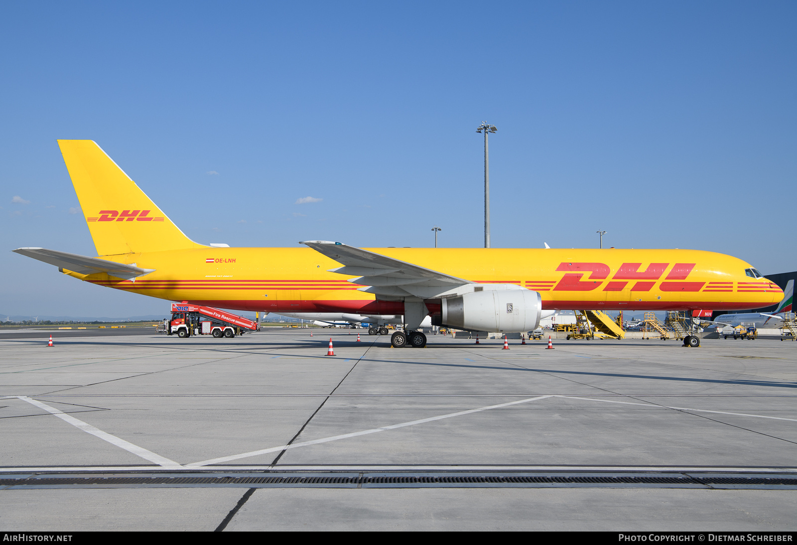 Aircraft Photo of OE-LNH | Boeing 757-236(PCF) | DHL International | AirHistory.net #707757