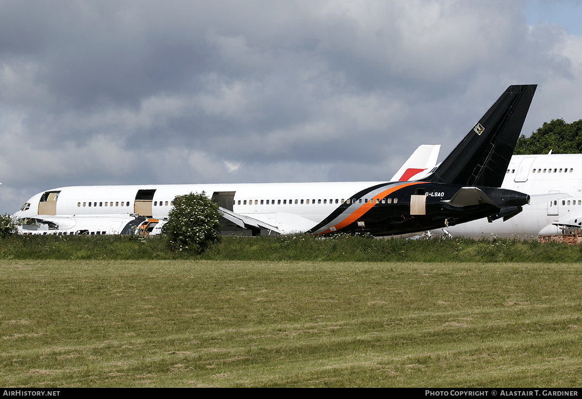 Aircraft Photo of G-LSAO | Boeing 757-256 | AirHistory.net #707874