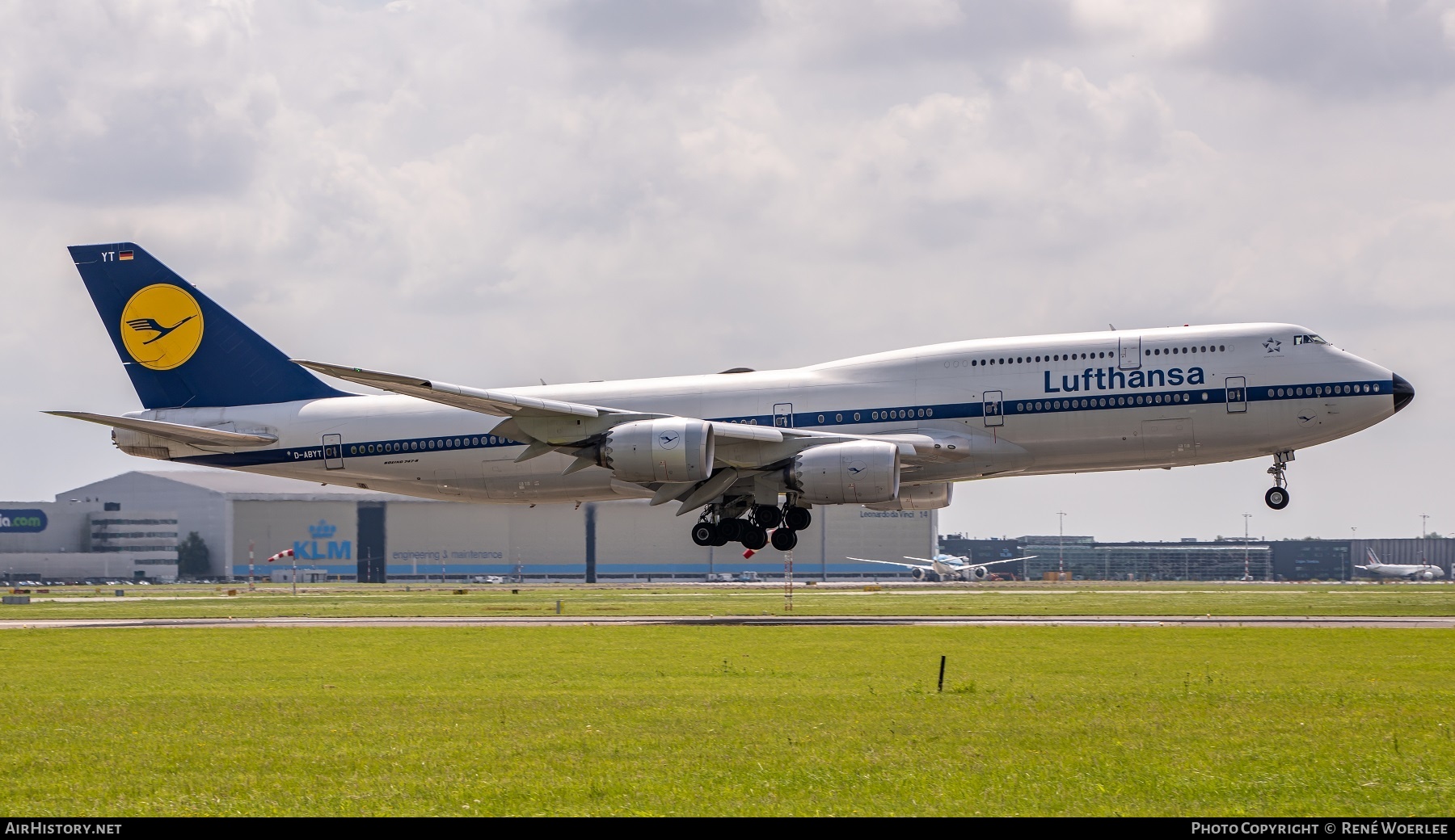 Aircraft Photo of D-ABYT | Boeing 747-830 | Lufthansa | AirHistory.net #707941