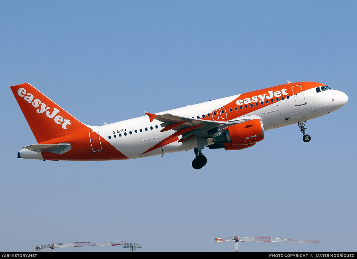 Aircraft Photo of G-EZAJ | Airbus A319-111 | EasyJet | AirHistory.net #707948