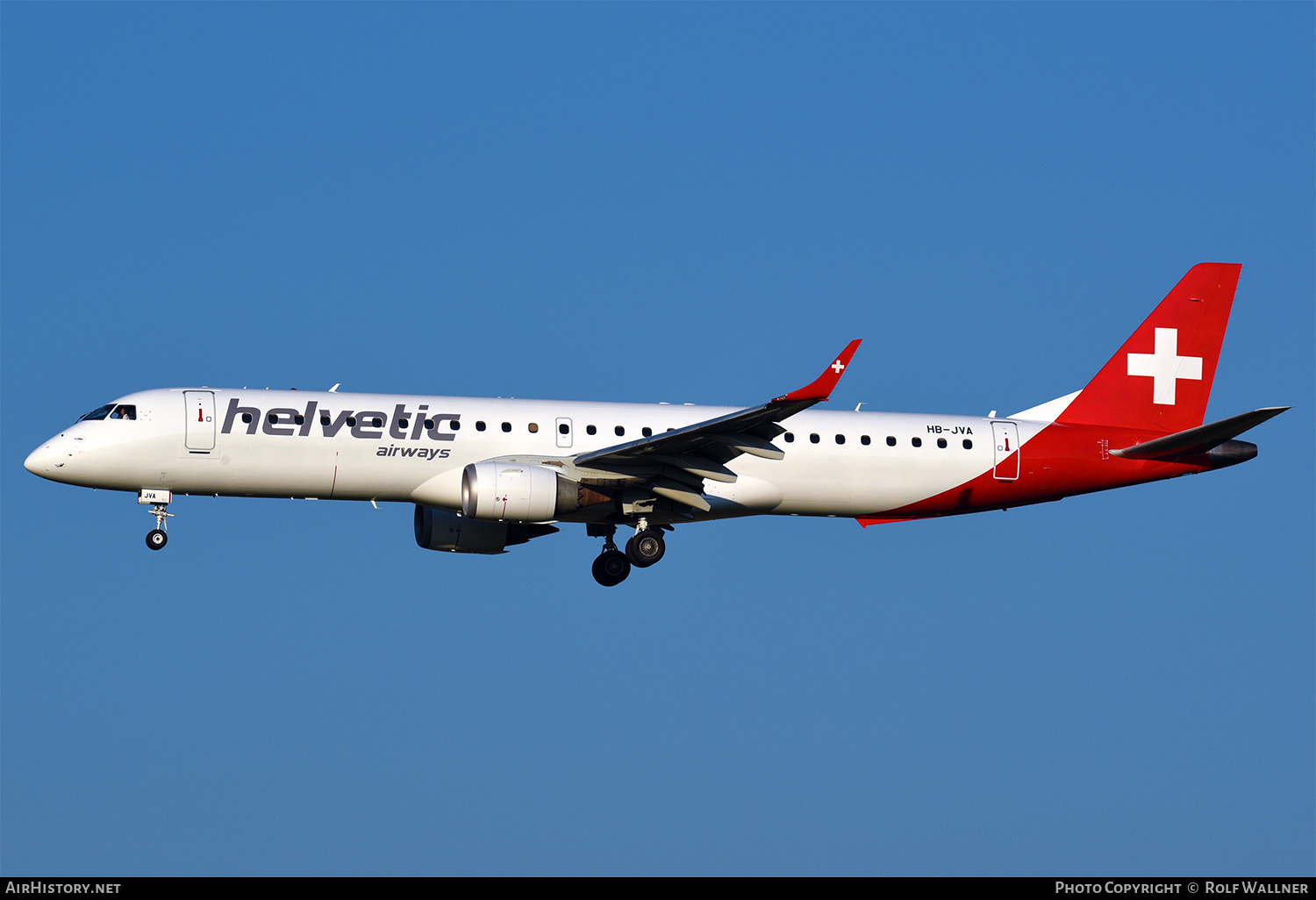 Aircraft Photo of HB-JVA | Embraer 195AR (ERJ-190-200IGW) | Helvetic Airways | AirHistory.net #708082