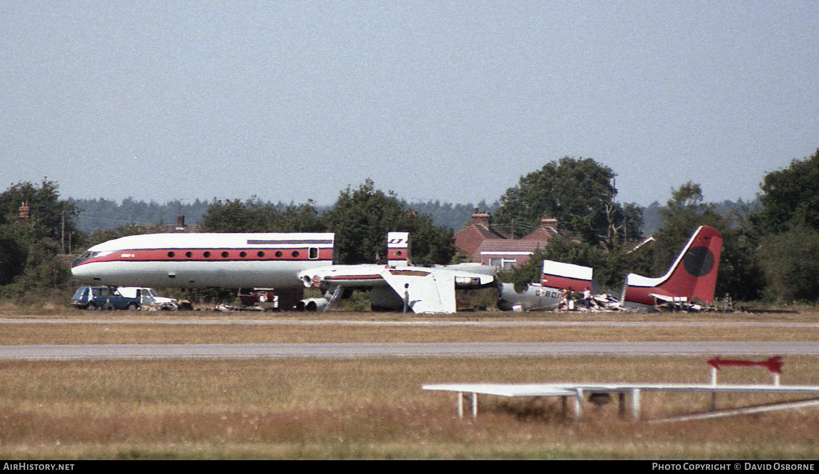 Aircraft Photo of G-BDIT | De Havilland D.H. 106 Comet 4C | Dan-Air London | AirHistory.net #708100
