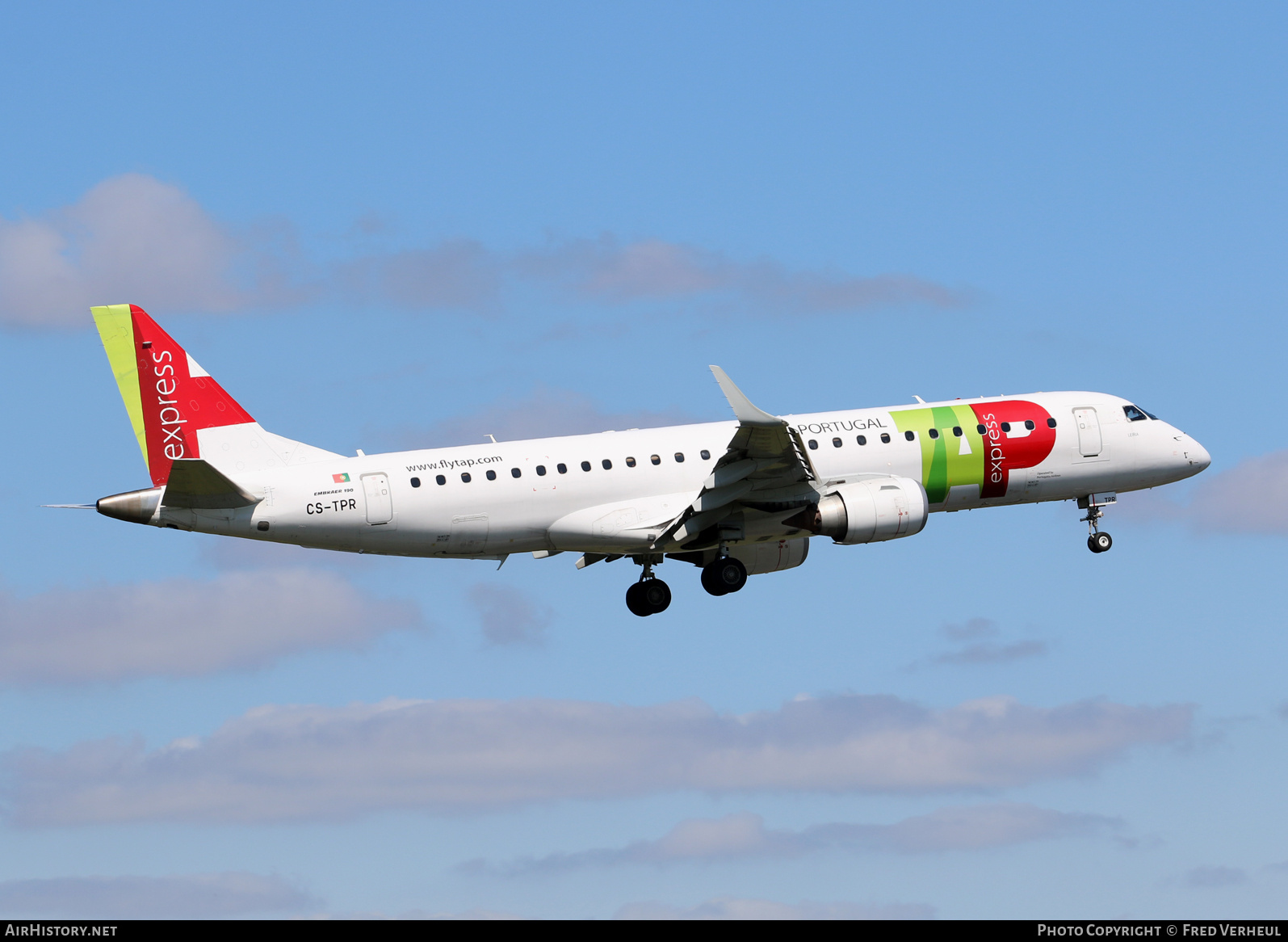 Aircraft Photo of CS-TPR | Embraer 190LR (ERJ-190-100LR) | TAP Portugal Express | AirHistory.net #708116