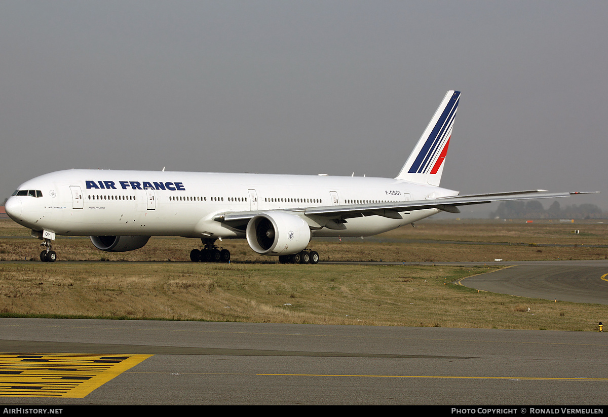 Aircraft Photo of F-GSQY | Boeing 777-328/ER | Air France | AirHistory.net #708120