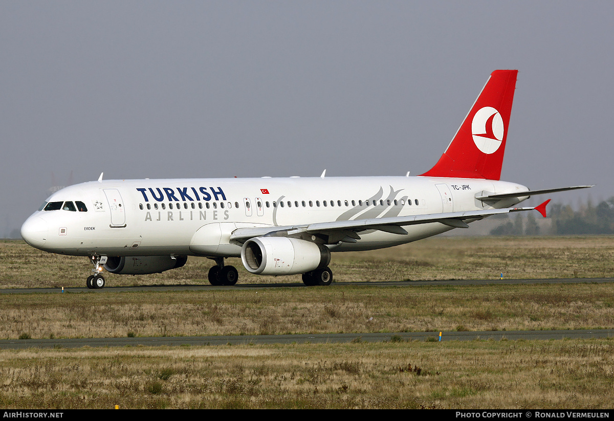 Aircraft Photo of TC-JPK | Airbus A320-232 | Turkish Airlines | AirHistory.net #708121