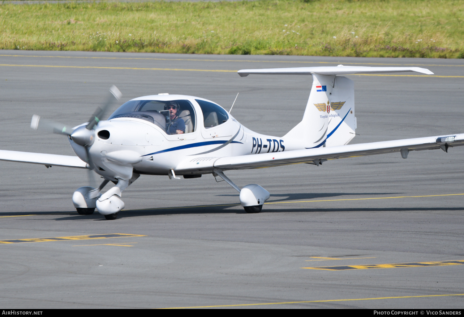Aircraft Photo of PH-TDS | Diamond DA40D Diamond Star TDI | Vliegclub Schiphol | AirHistory.net #708137