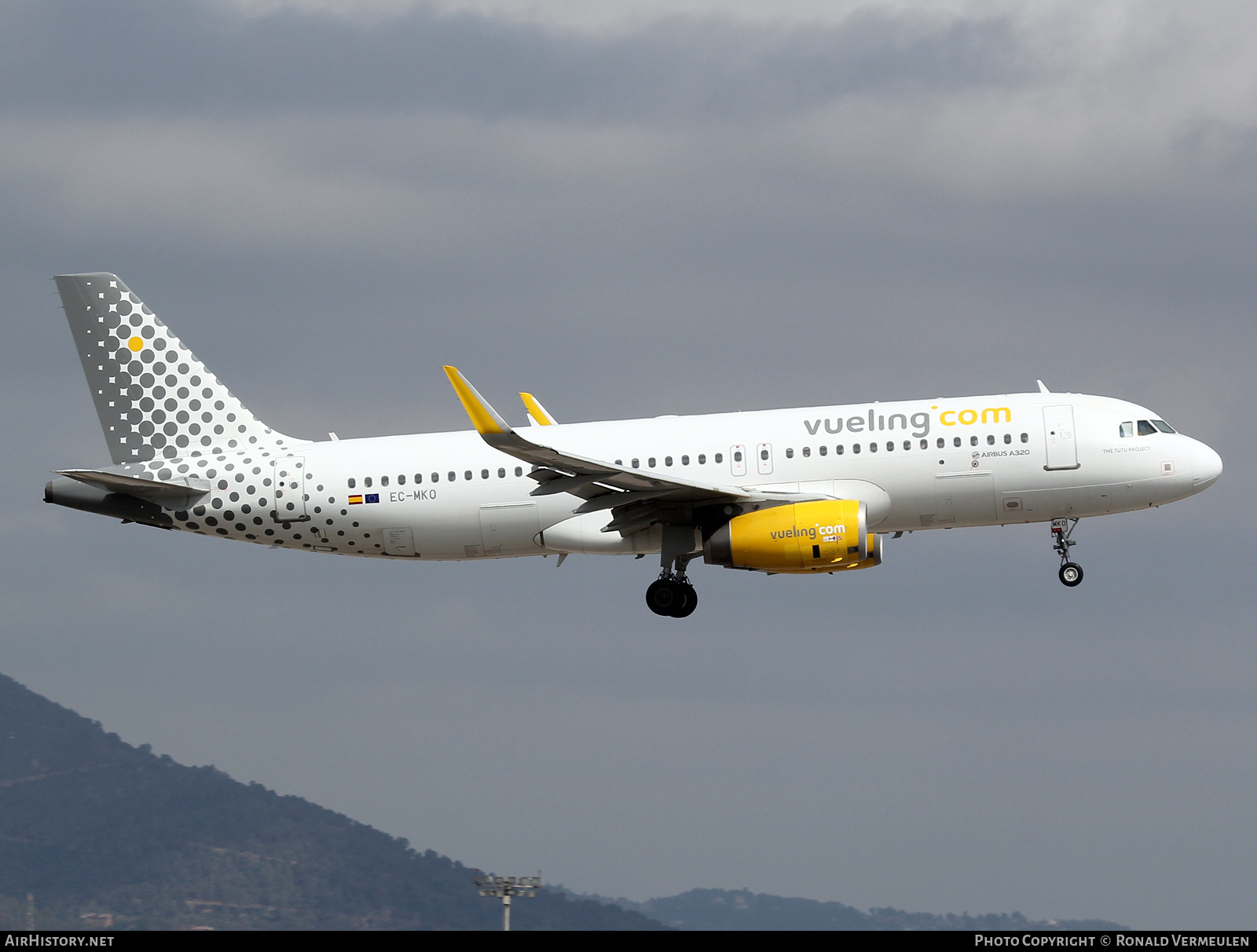 Aircraft Photo of EC-MKO | Airbus A320-232 | Vueling Airlines | AirHistory.net #708141