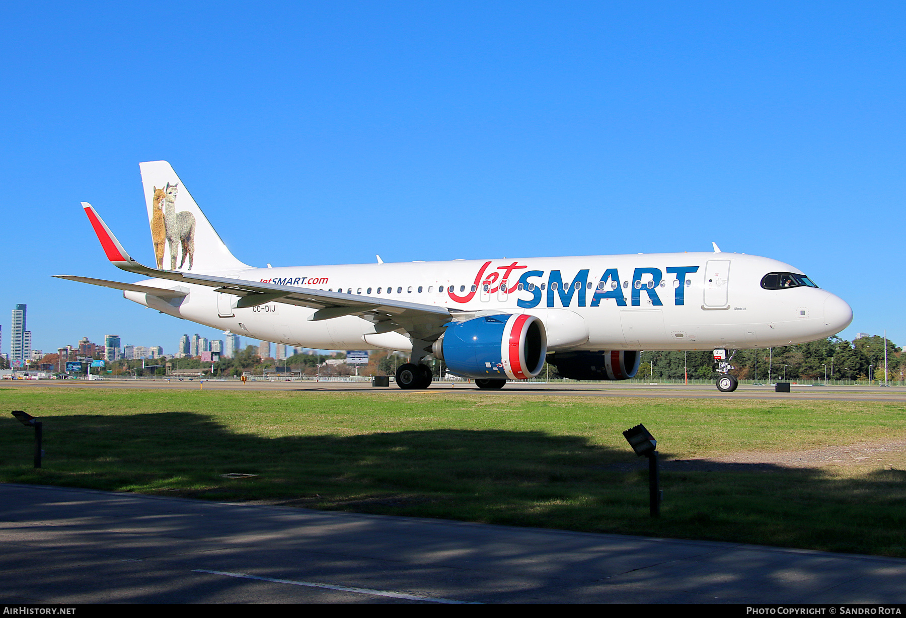 Aircraft Photo of CC-DIJ | Airbus A320-271N | JetSmart | AirHistory.net #708182