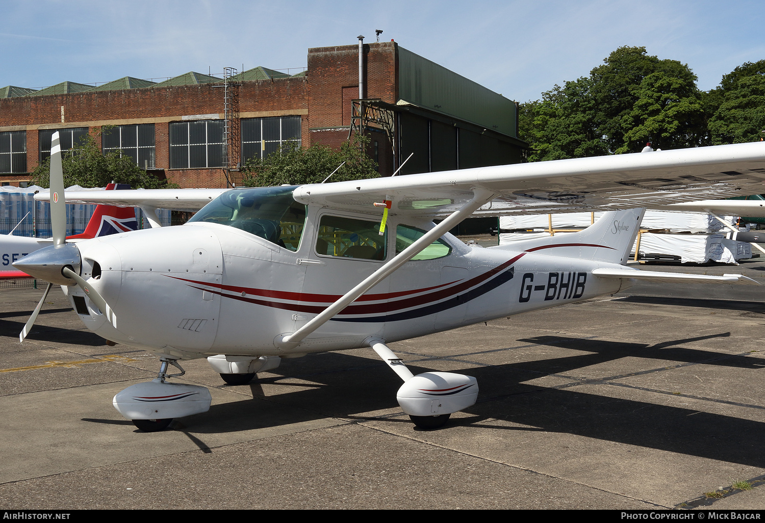 Aircraft Photo of G-BHIB | Reims F182Q Skylane | AirHistory.net #708211