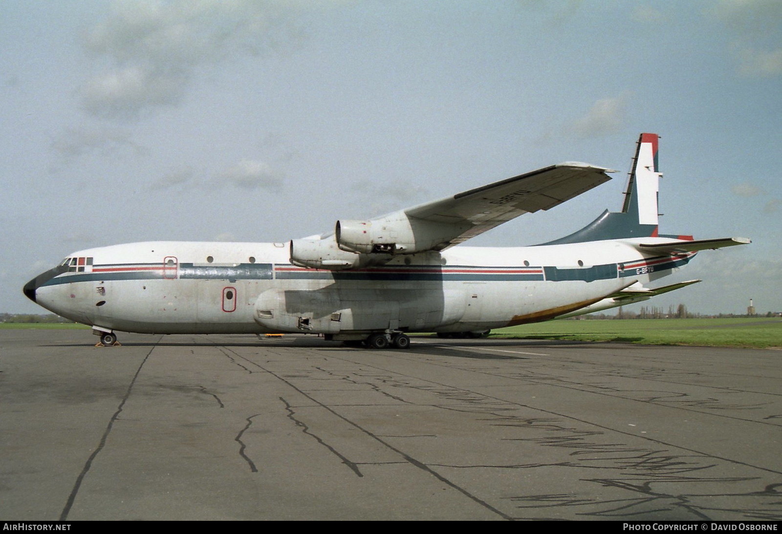 Aircraft Photo of G-BFYU | Short SC.5 Belfast | HeavyLift Cargo Airlines | AirHistory.net #708249