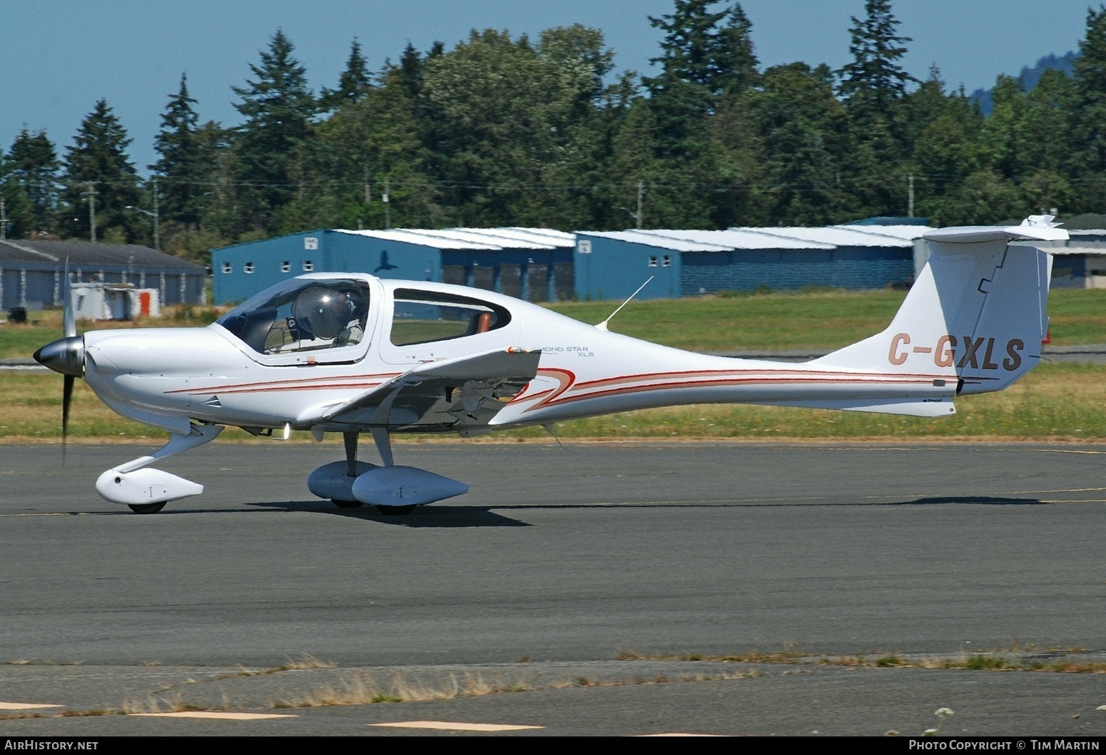 Aircraft Photo of C-GXLS | Diamond DA40-180 Diamond Star | AirHistory.net #708259