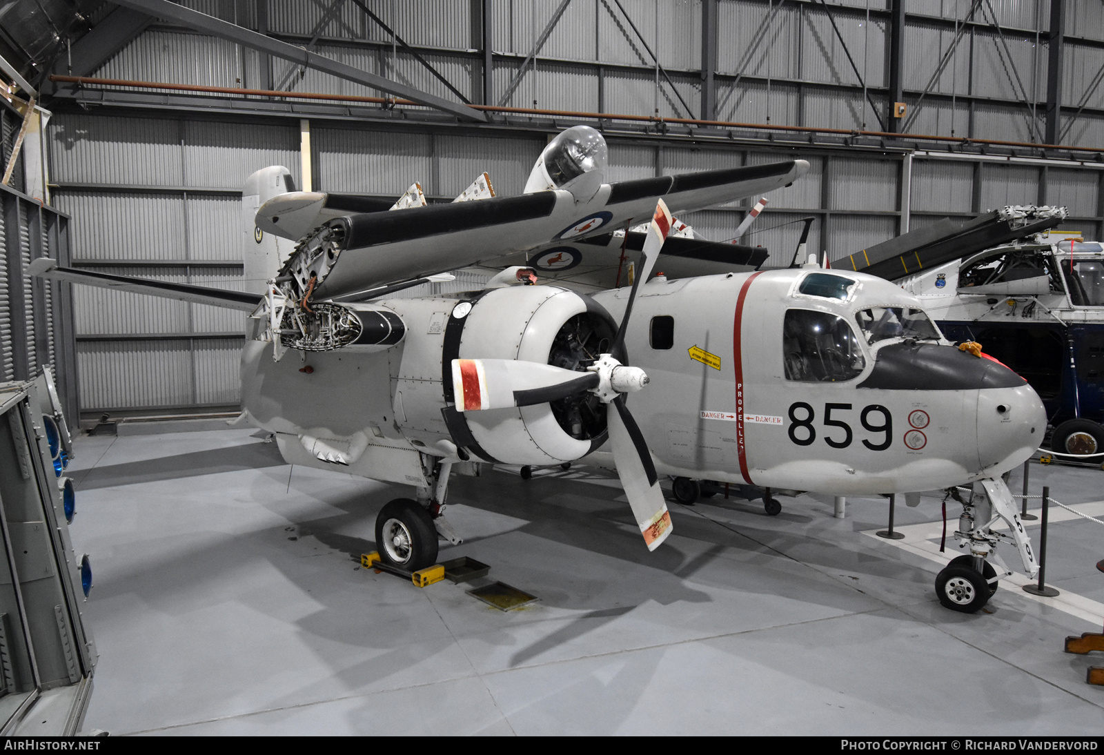 Aircraft Photo of N12-153582 | Grumman S-2G Tracker (G-121) | Australia - Navy | AirHistory.net #708317