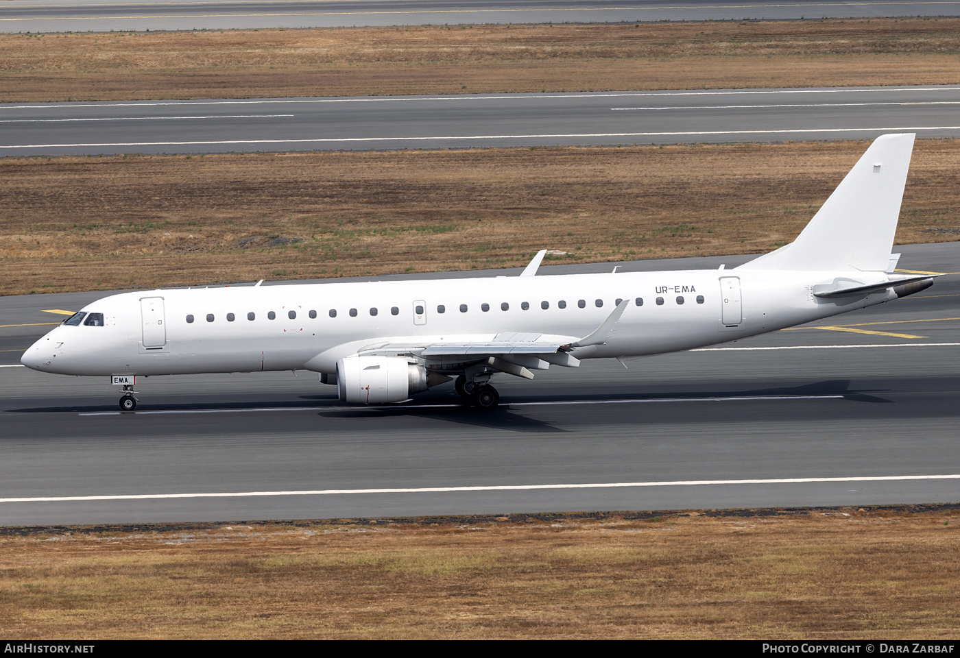 Aircraft Photo of UR-EMA | Embraer 190STD (ERJ-190-100STD) | Windrose | AirHistory.net #708428