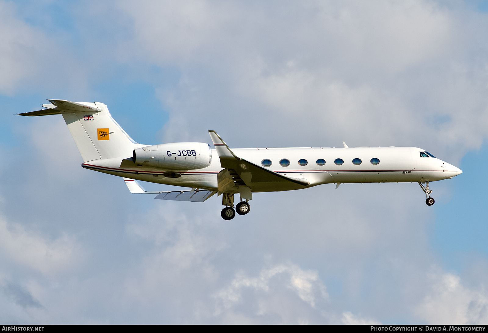 Aircraft Photo of G-JCBB | Gulfstream Aerospace G-V-SP Gulfstream G550 | JCB - J.C. Bamford Excavators | AirHistory.net #708442