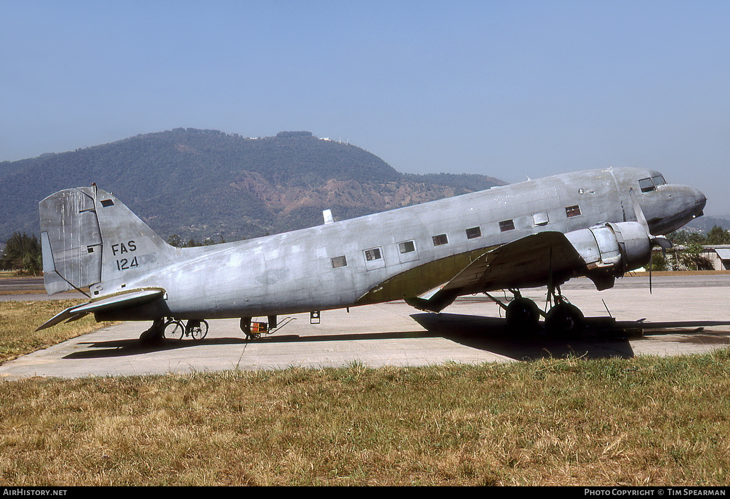 Aircraft Photo of FAS124 | Douglas AC-47A Skytrain | El Salvador - Air Force | AirHistory.net #708480