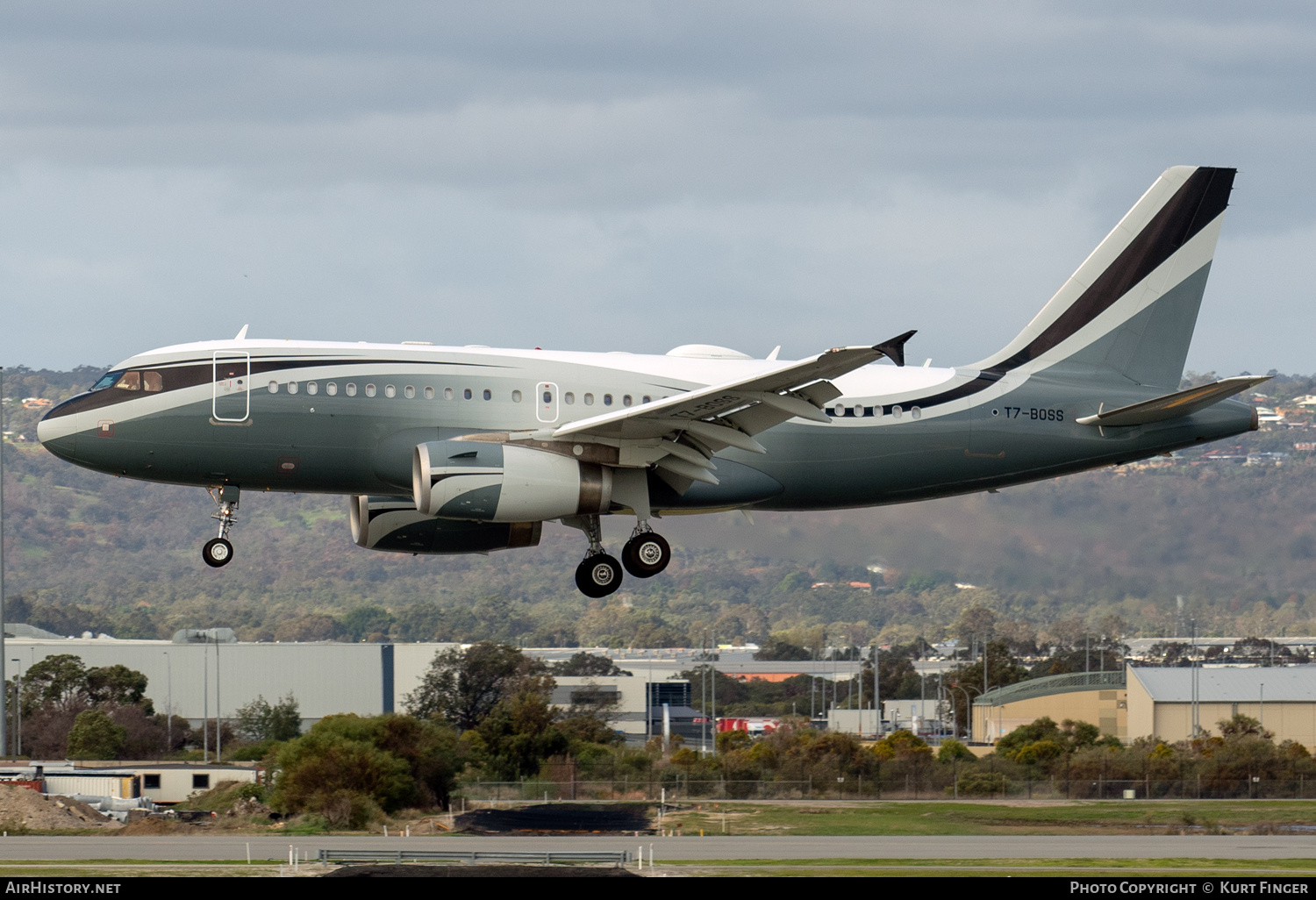 Aircraft Photo of T7-BOSS | Airbus A319-133 | AirHistory.net #708575