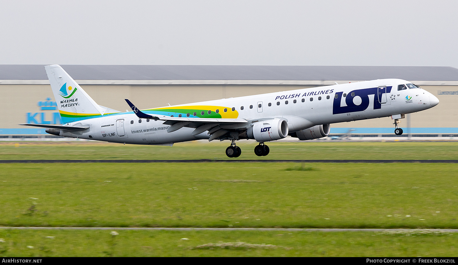 Aircraft Photo of SP-LNF | Embraer 195LR (ERJ-190-200LR) | LOT Polish Airlines - Polskie Linie Lotnicze | AirHistory.net #708737