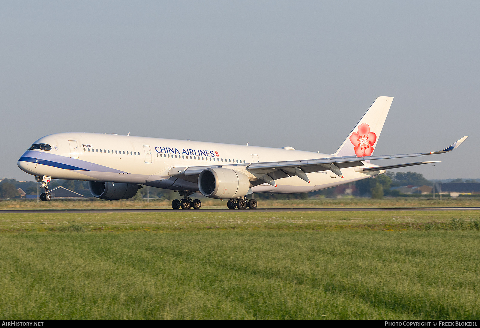 Aircraft Photo of B-18915 | Airbus A350-941 | China Airlines | AirHistory.net #708758