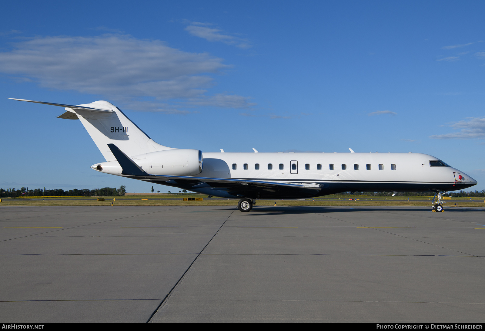 Aircraft Photo of 9H-III | Bombardier Global Express (BD-700-1A10) | AirHistory.net #708825