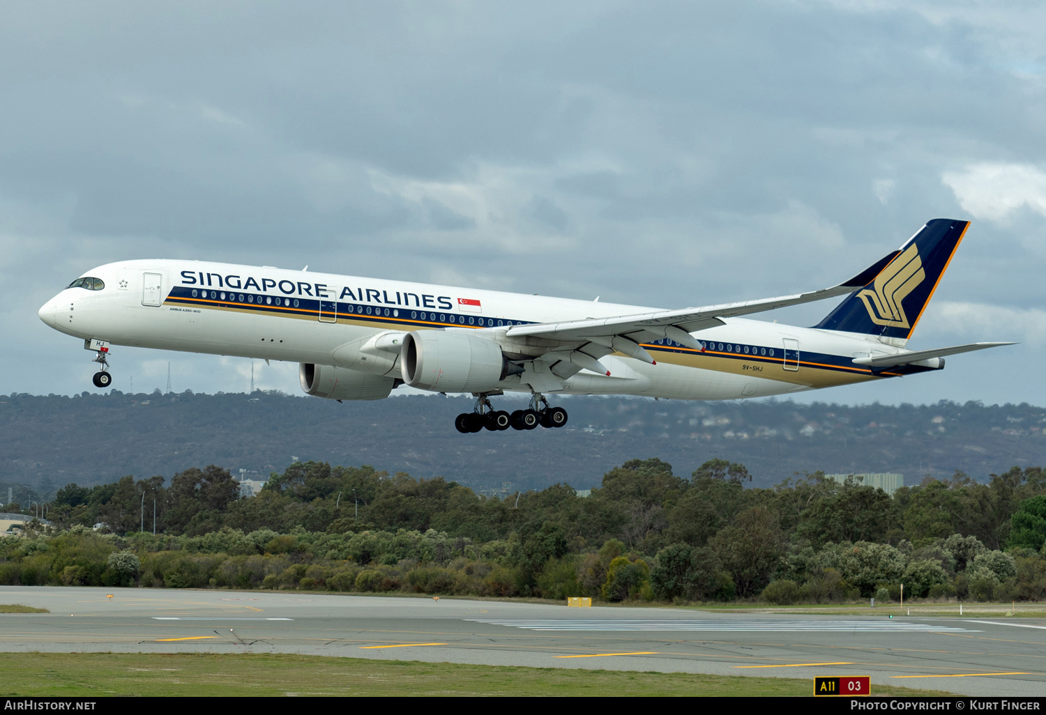 Aircraft Photo of 9V-SHJ | Airbus A350-941 | Singapore Airlines | AirHistory.net #708891