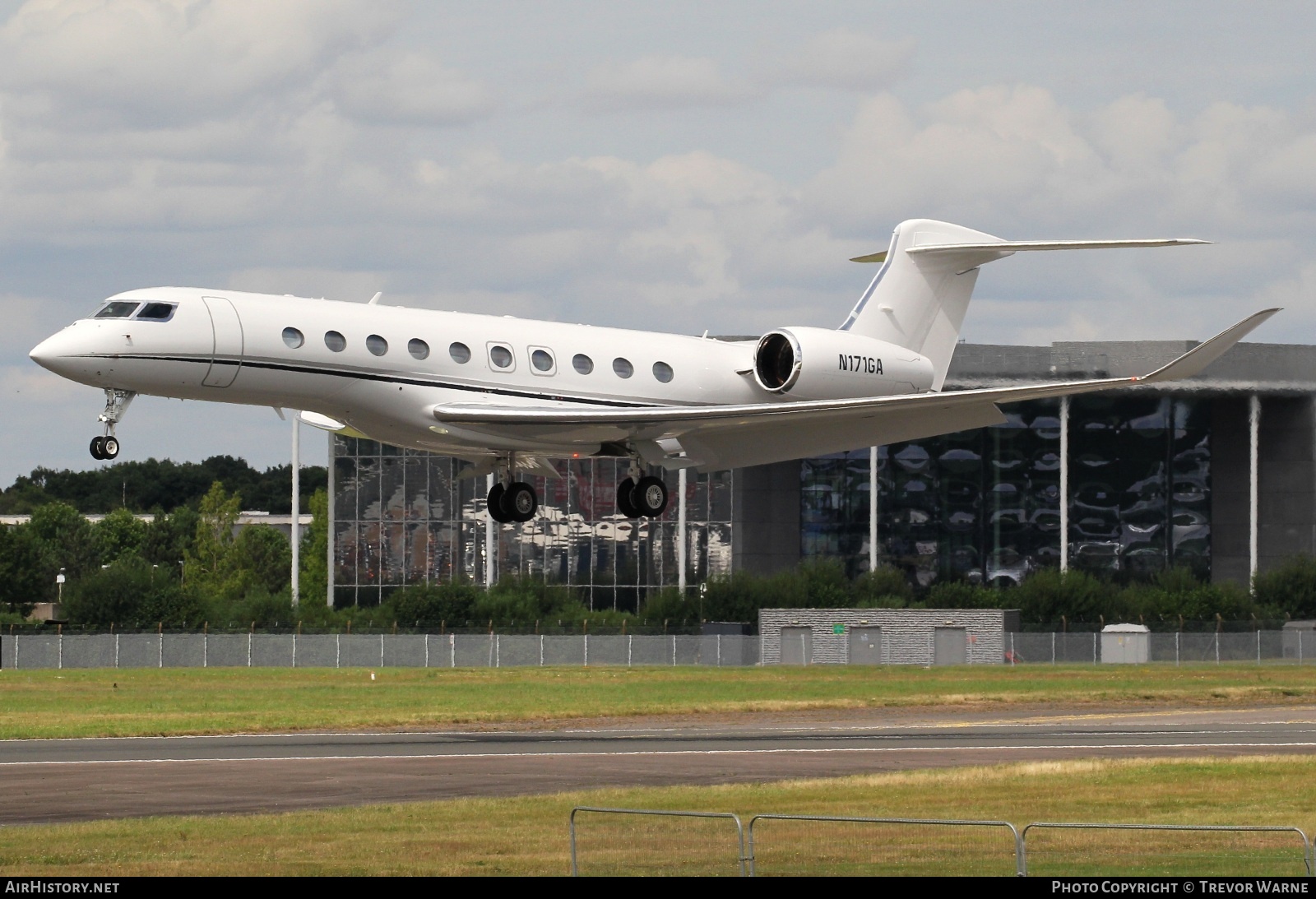 Aircraft Photo of N171GA | Gulfstream Aerospace G700 | AirHistory.net #708966