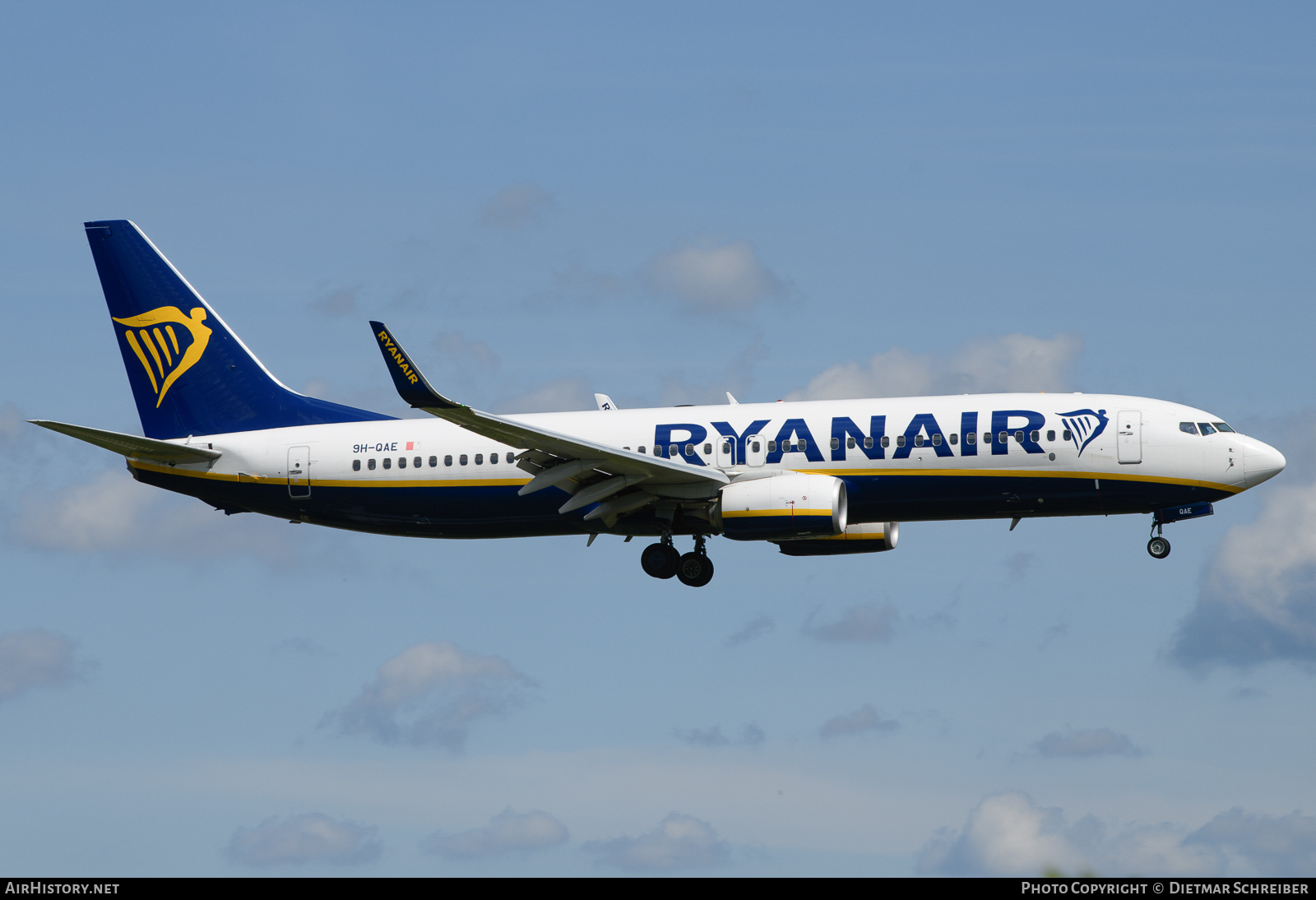 Aircraft Photo of 9H-QAE | Boeing 737-800 | Ryanair | AirHistory.net #708969