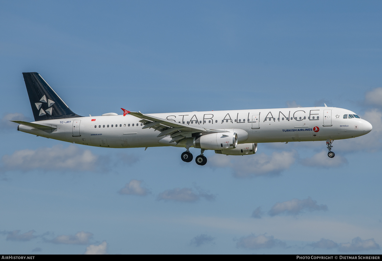 Aircraft Photo of TC-JRY | Airbus A321-231 | Turkish Airlines | AirHistory.net #708976