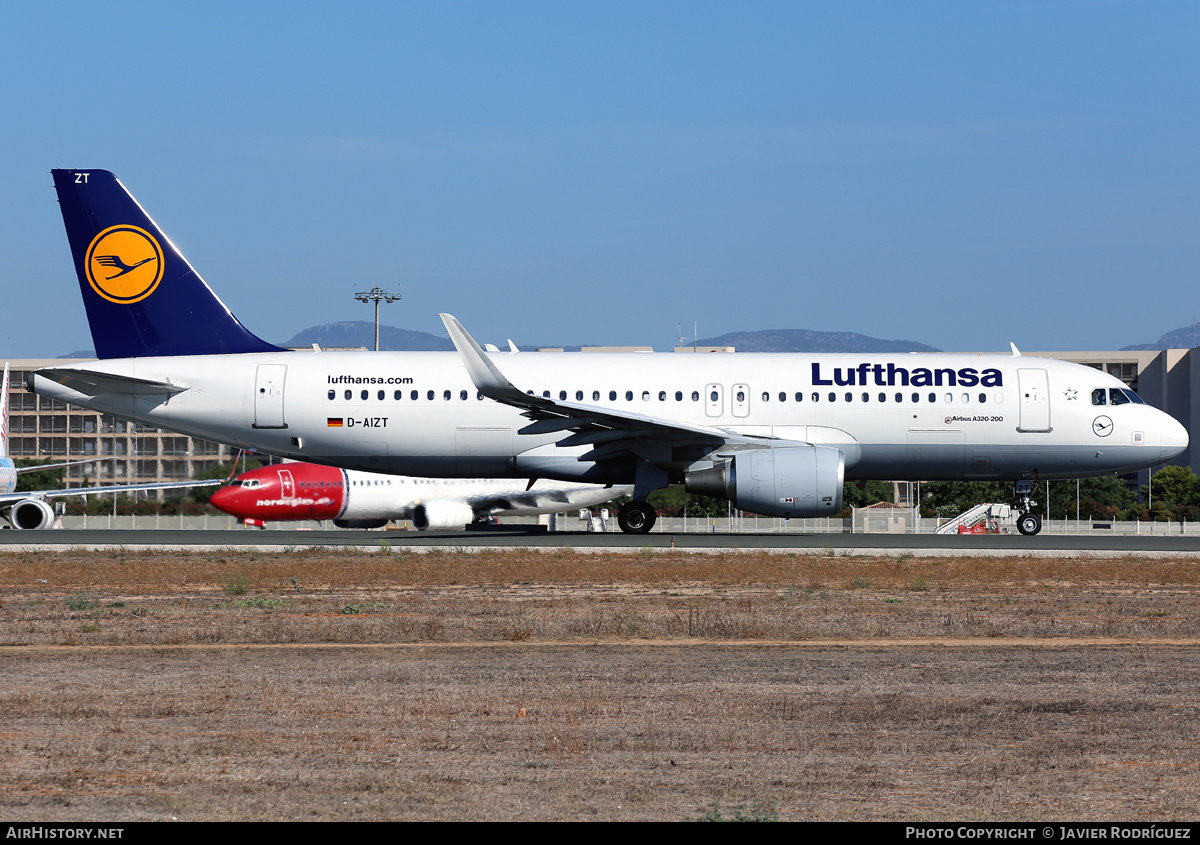 Aircraft Photo of D-AIZT | Airbus A320-214 | Lufthansa | AirHistory.net #709306