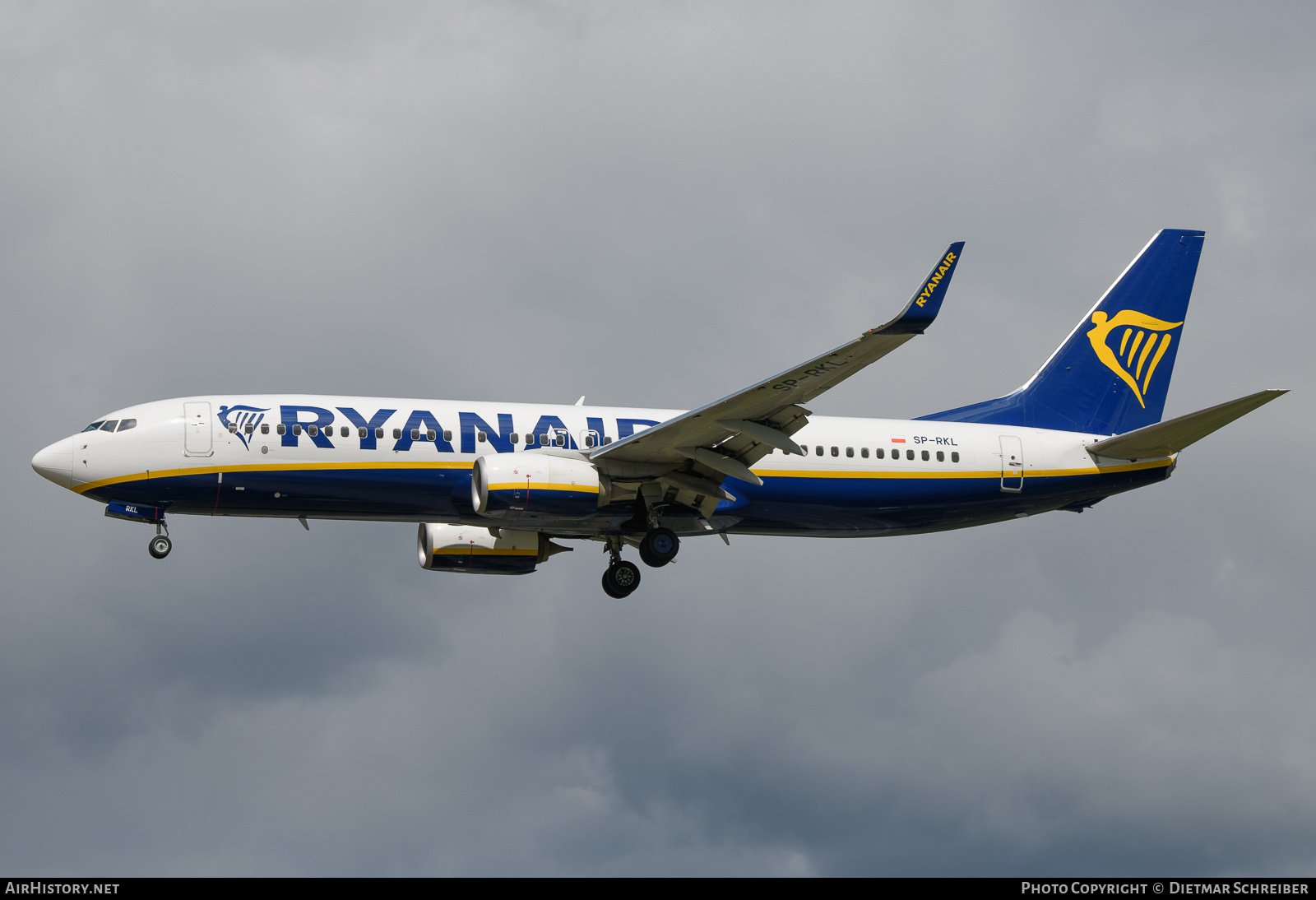 Aircraft Photo of SP-RKL | Boeing 737-800 | Ryanair | AirHistory.net #709361