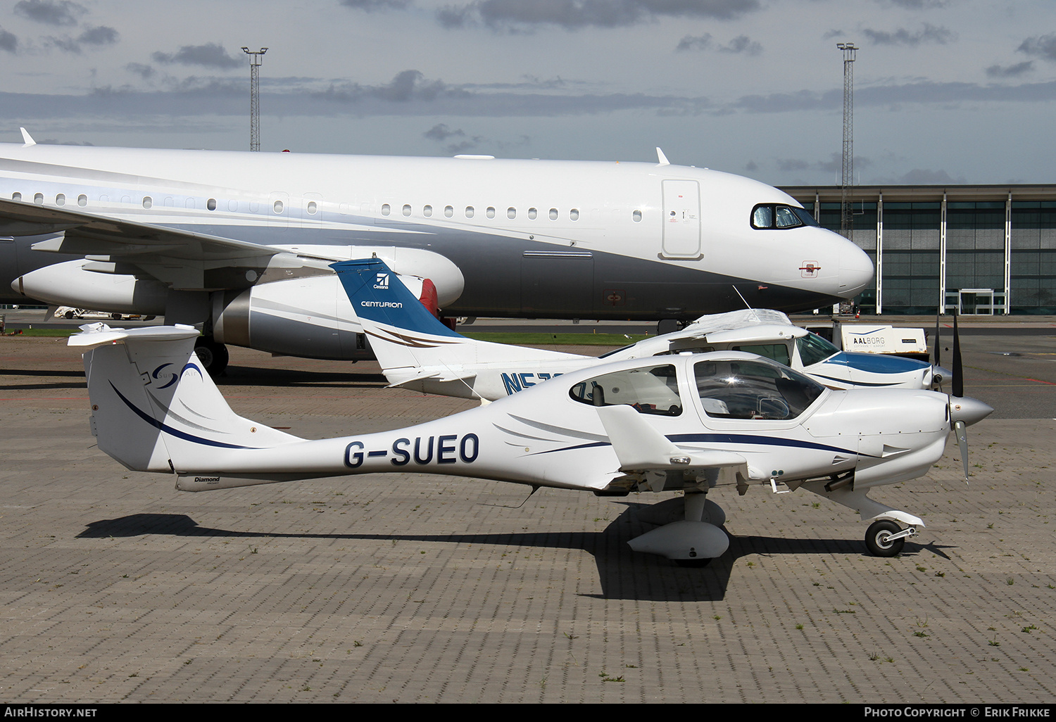 Aircraft Photo of G-SUEO | Diamond DA40 NG Diamond Star | AirHistory.net #709365