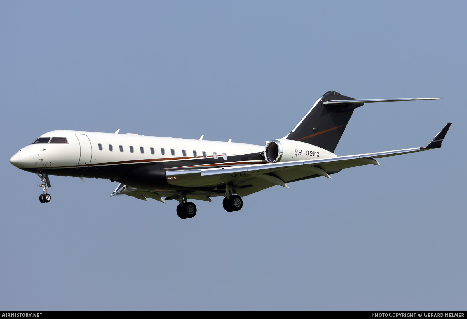 Aircraft Photo of 9H-99FX | Bombardier Global Express XRS (BD-700-1A10) | AirHistory.net #709472
